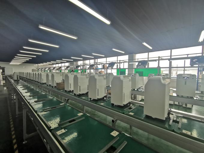 Konsentrator Oksigen 5L Mesin Pembangkit Oksigen Medis Putih 0