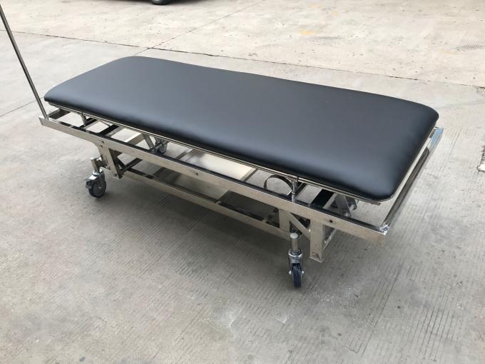 Produk medis Pasien Struktur roda troli dengan penutup luar rem Tempat tidur transfer kursi roda 3