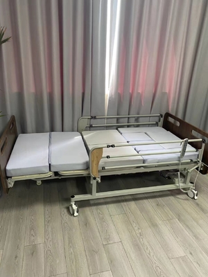 Electric Home orang tua tempat tidur perawat dengan roda yang dapat dikunci
