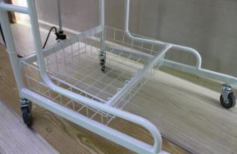 Logam Baru Lahir Baby Cart Bed Rumah Sakit Boks Furniture Komersial Untuk Klinik