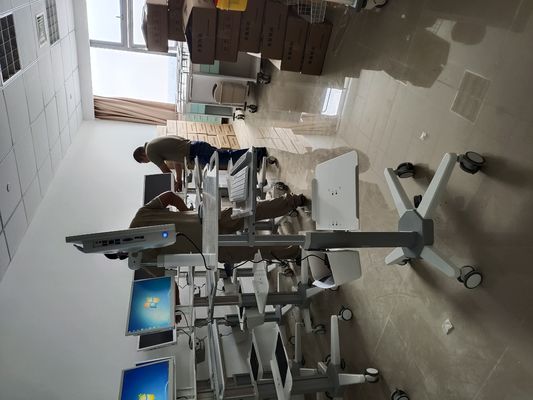 Tinggi Disesuaikan Meja Komputer Workstation Trolley Troli bergerak terintegrasi