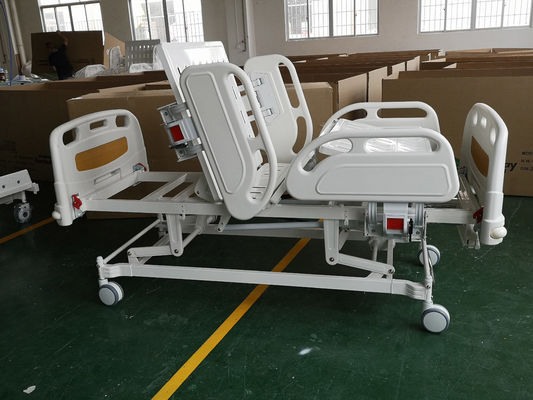Tiga Engkol Manual Tempat Tidur Perawatan Pasien ICU Rel Sisi PP Tempat Tidur Rumah Sakit Manual Pediatric