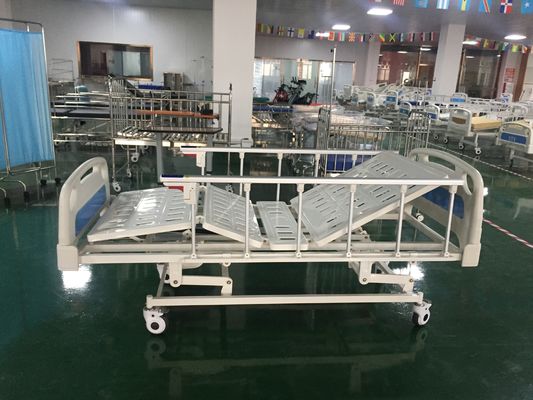 Tiga Fungsi Engkol Aluminium Alloy Side Rails Tempat Tidur Rumah Sakit Manual Pasien