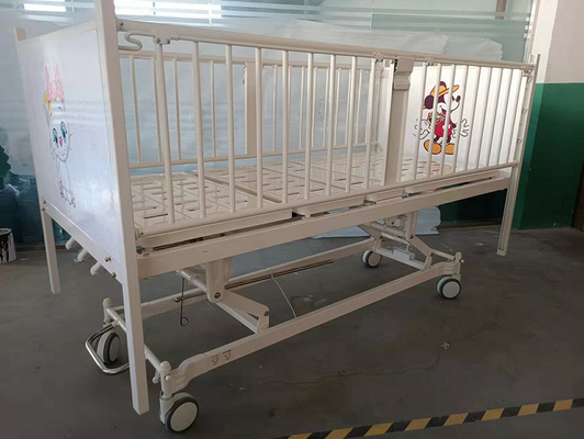 Tempat Tidur Bayi Rumah Sakit Putih Dengan Gambar Kartun OEM Tersedia