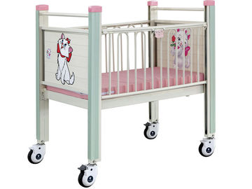 Pink Kartun Movable Baby Bed, Steel Epoxy Baby Care Bed Dengan Castor rumah sakit tempat tidur bayi rumah sakit